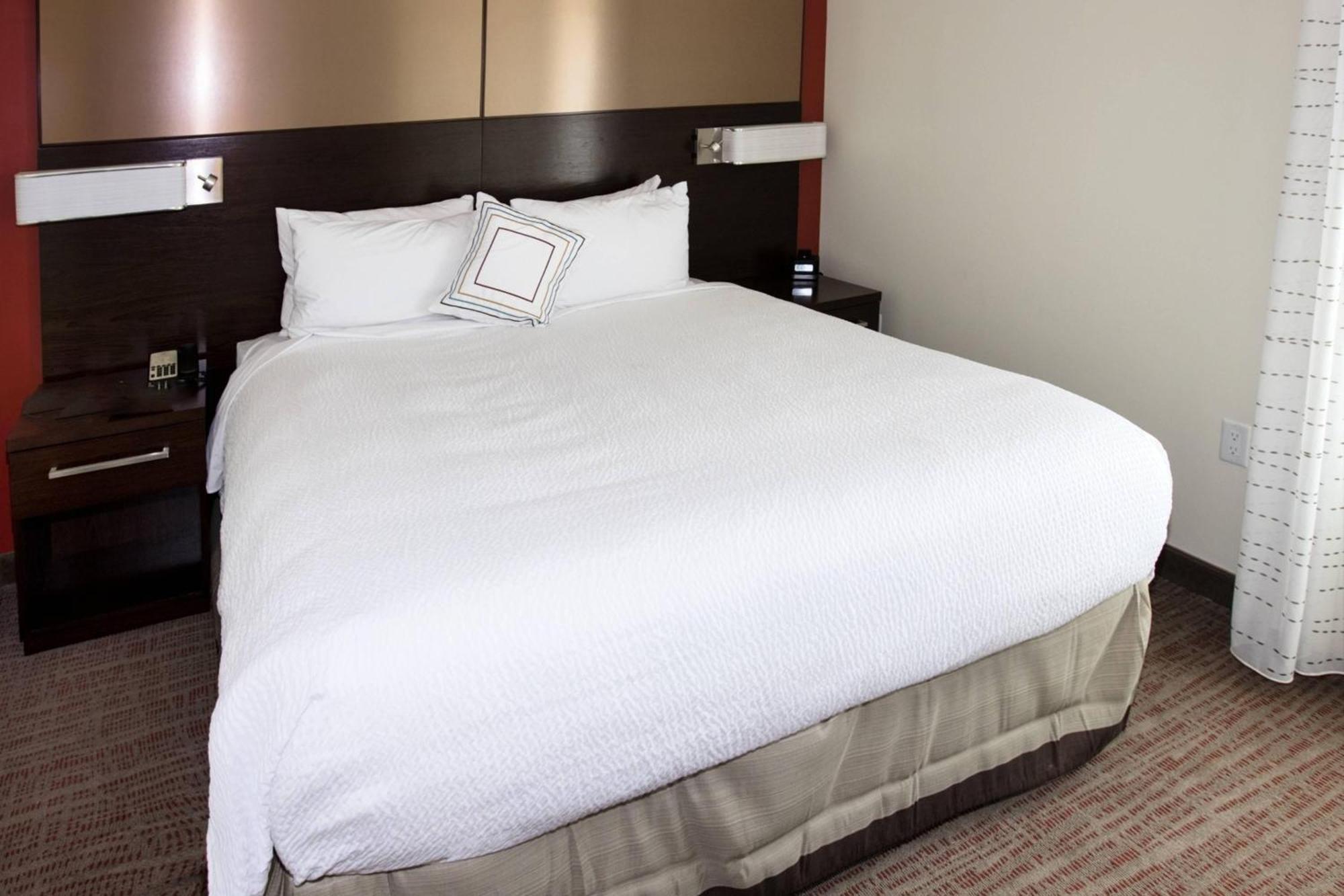 By Marriott Charles
